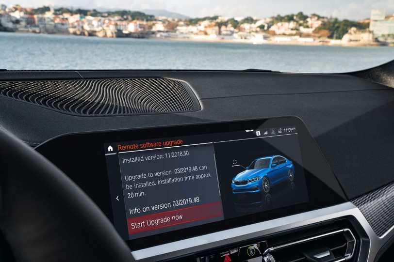 BMW官方公告包含智能語音iDrive 7.0系統的首次升級 手機就可Update！