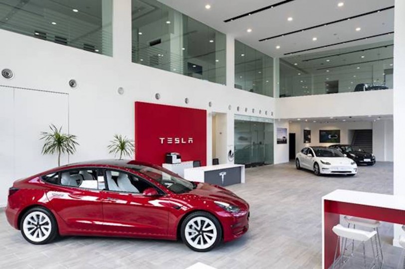 Tesla Model 3 第二季掛牌突破 1,600 輛 再創單季新高  新莊服務體驗中心與桃園八德超級充電站加入營運   