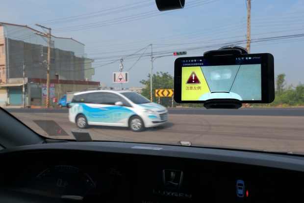 工研院「先進十字路口防碰撞警示系統」率先應用於新竹縣市