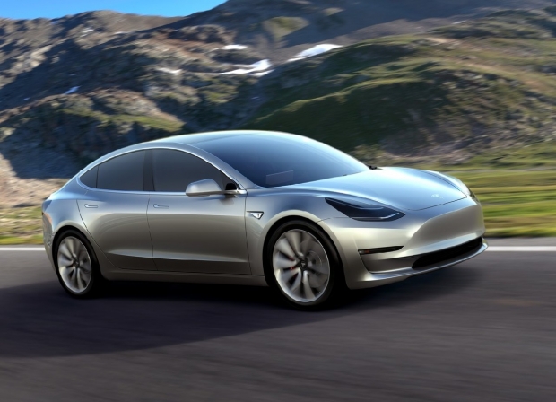 Tesla Model 3追加新車色-藍色 排隊等車的熱況持續燃燒著！