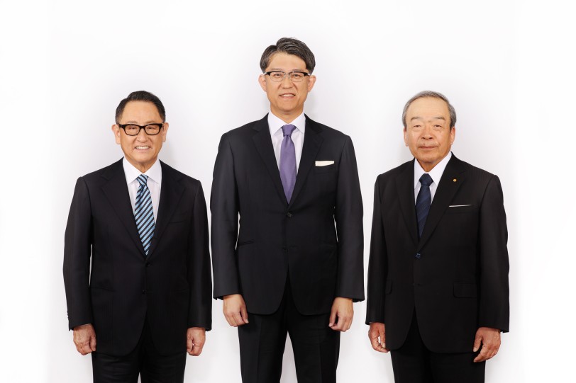 日本豐田集團人事大變動，就任 13 年社長的豐田章男轉任會長、新任社長由佐藤恆治接任！