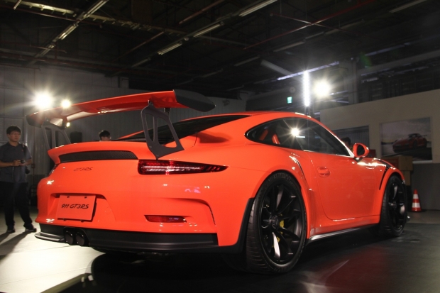 新一代Porsche 911 GT3 RS正式在台亮相