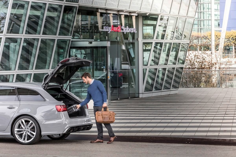 Audi官方提供租車服務 可以租到RS6 Performance耶！(內有影片)