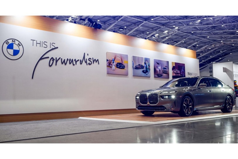 BMW攜手2023年度台北當代藝術博覽會 一睹BMW i7豪華純電藝術風采 顛覆不凡新境