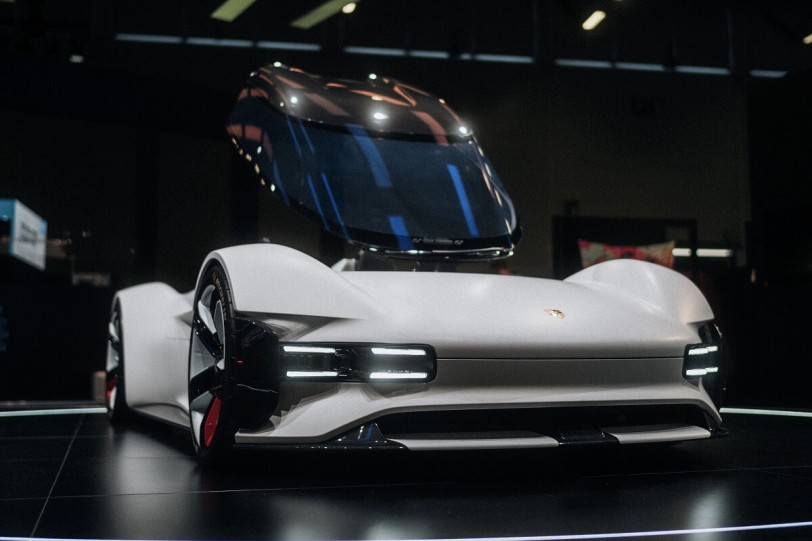 Porsche在科隆國際遊戲展上展示Vision Gran Turismo的新面貌