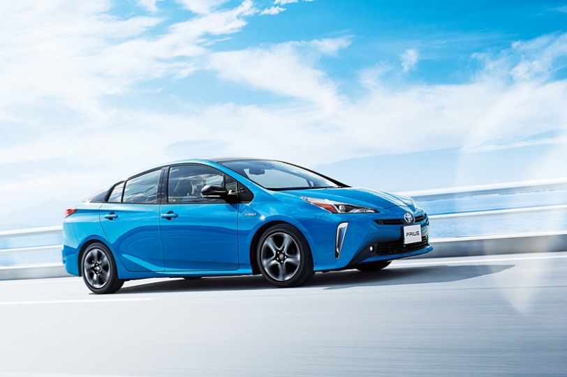 再度讓你興奮的 Hybrid 車，Toyota 小改款 Prius 日規搶先發售！