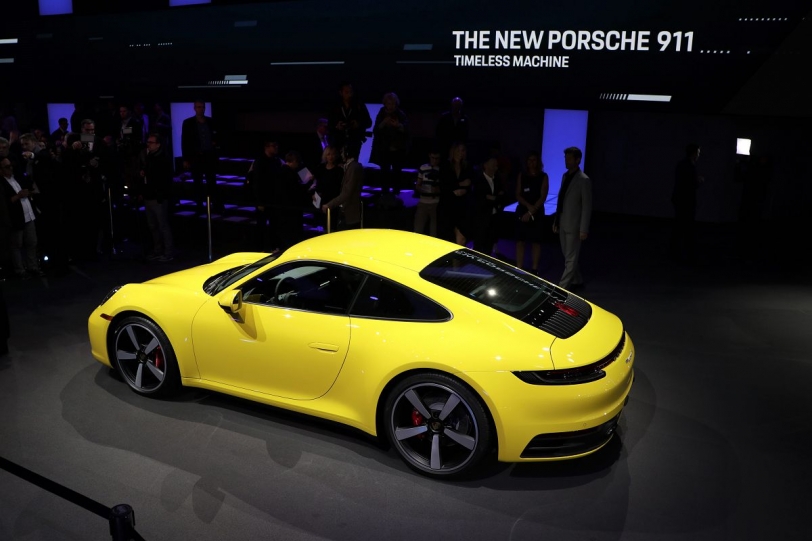 第八代Porsche 911，代號992正式LA車展出道：快、有力、數位生活