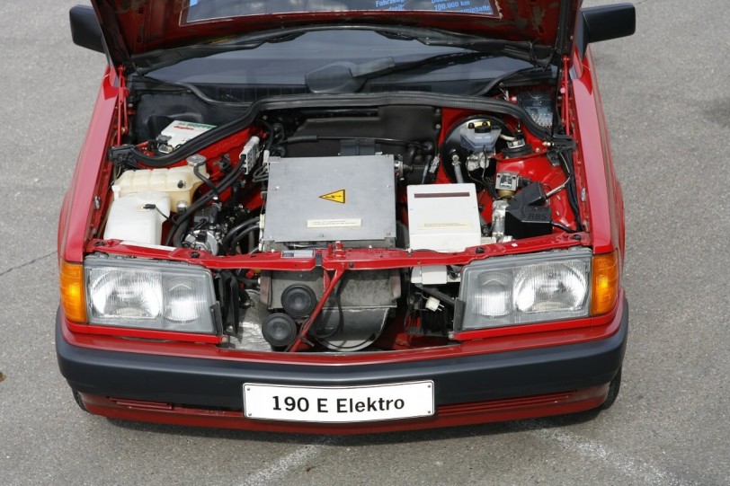 其實Mercedes-Benz早在1990年就曾推出190 E純電動車 奠定了今日EQ車系基礎