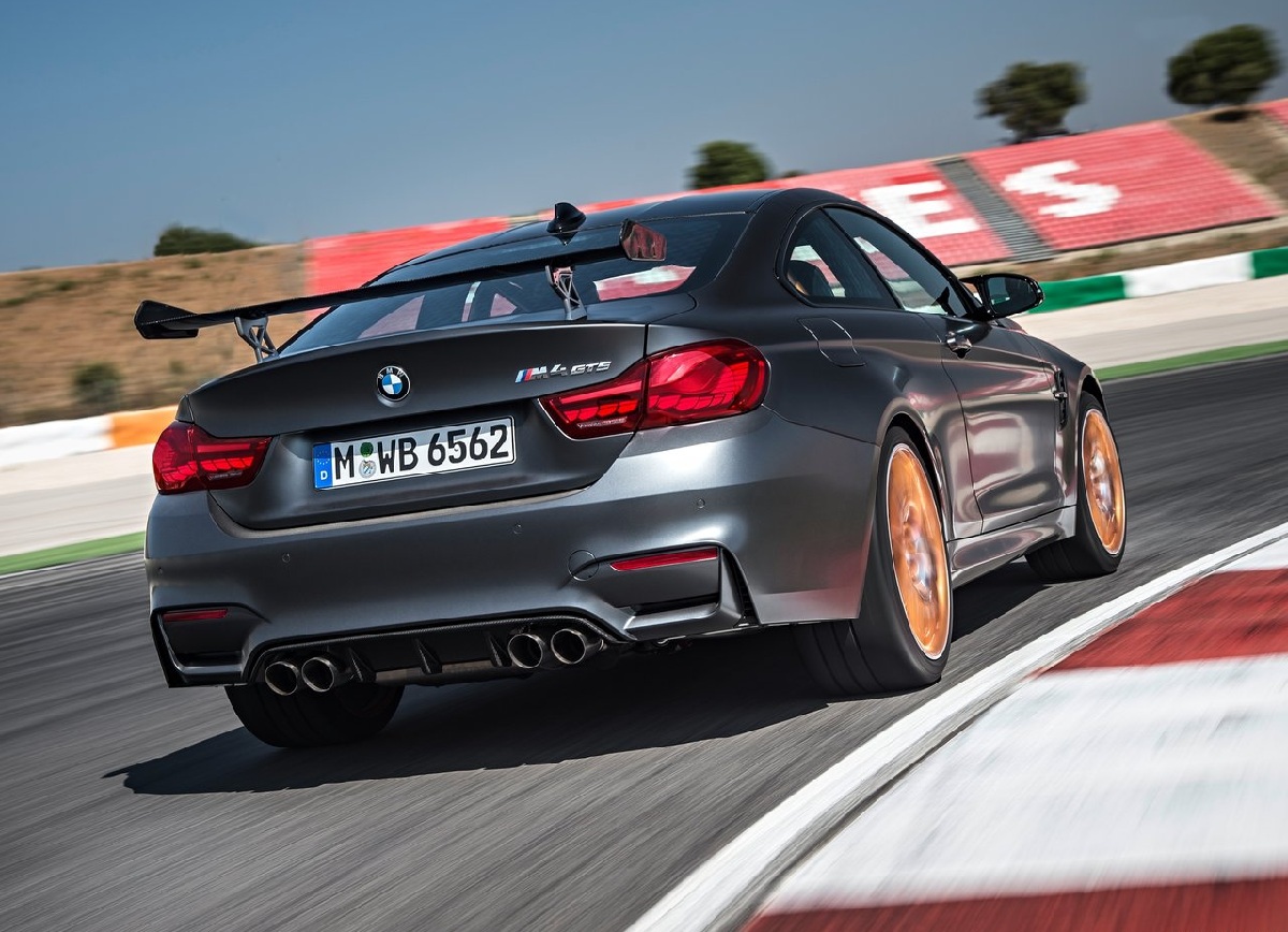 BMW M4 GTS 2016 1280x960 wallpaper 18