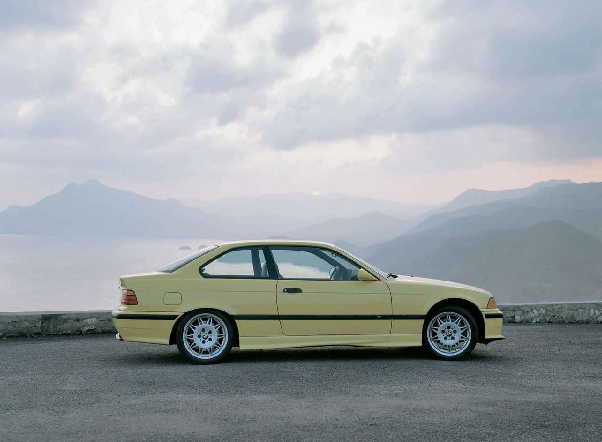 BMW M3 Coupe 1992 1280x960 wallpaper 03