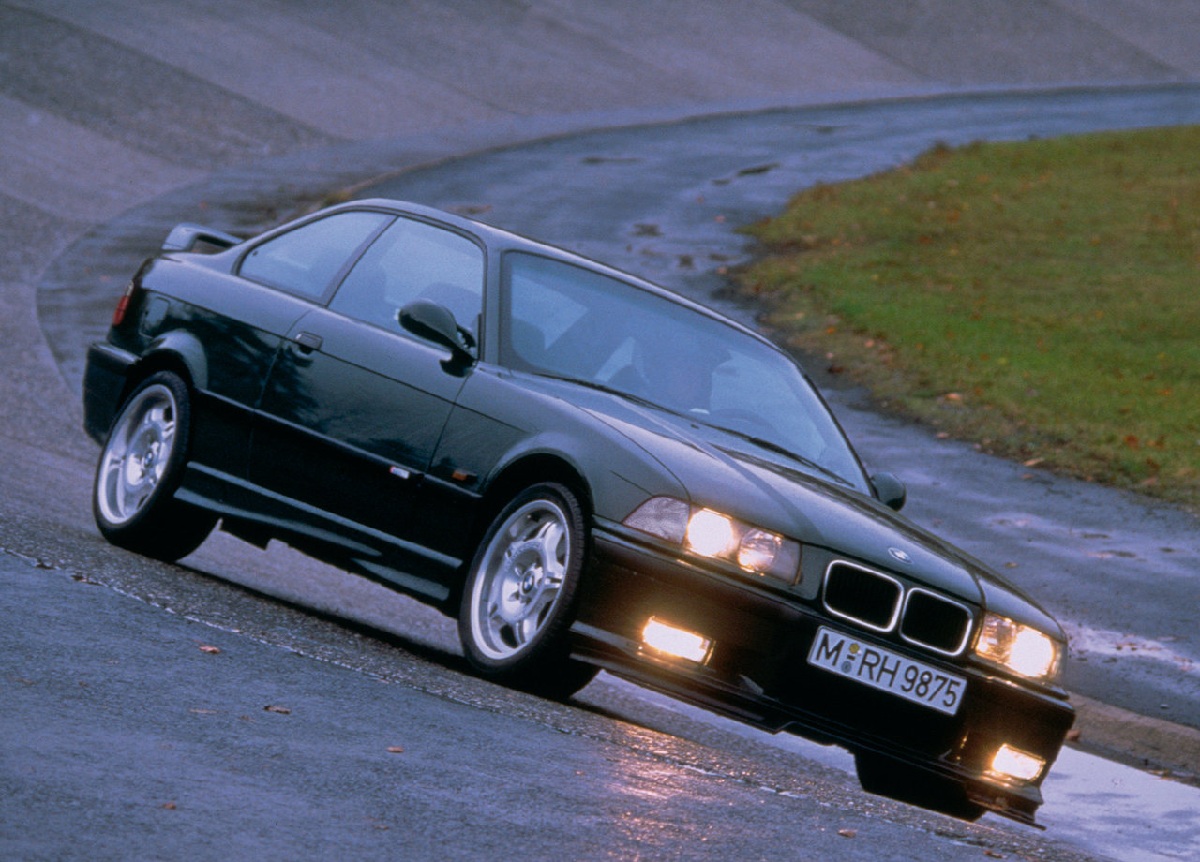 BMW M3 GT 1994 1280x960 wallpaper 01