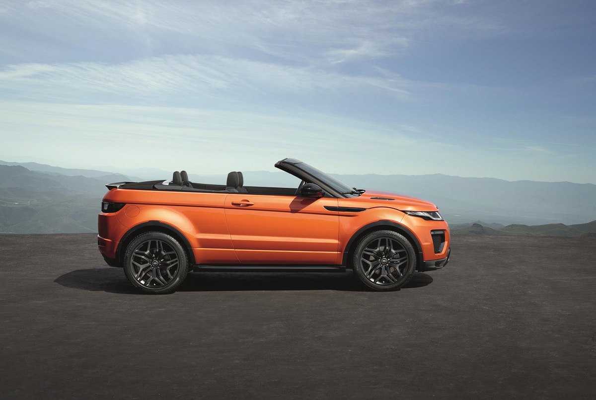 RR Evoque Convertible ext static 8