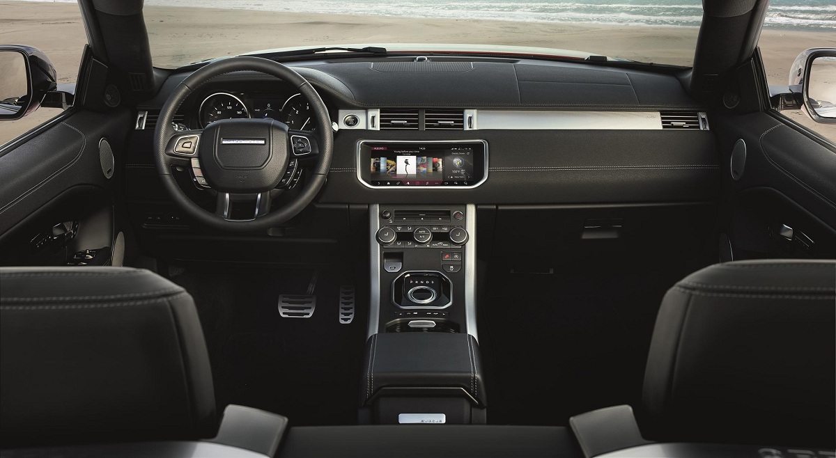 RR Evoque Convertible int cabin 7