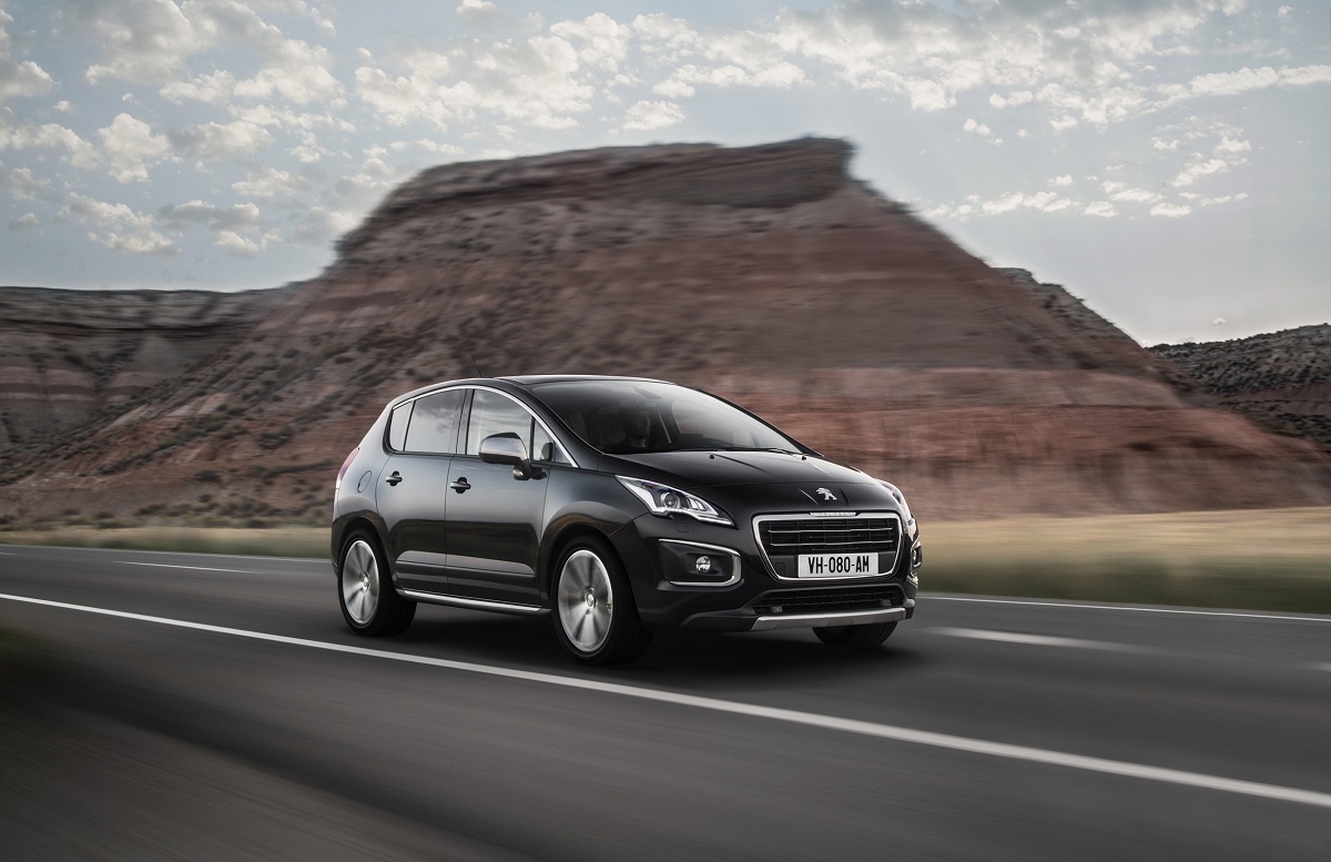 PEUGEOT 3008 01