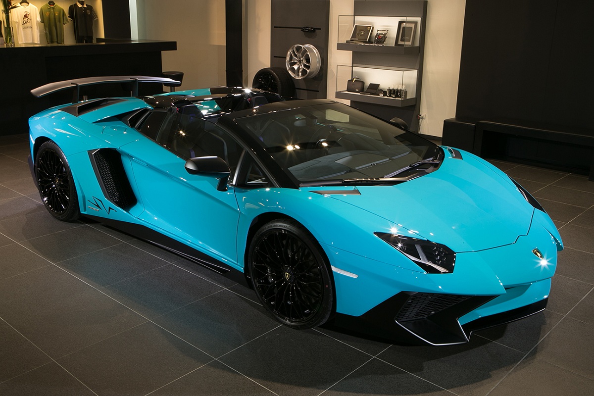 Lamborghini Aventador LP 750 4 Superveloce Roadster 1