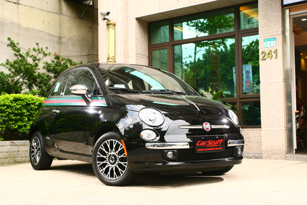 oxiderer sektor Baglæns 車市新聞】全台唯一！孚海車業引進Fiat 500 by Gucci特仕車款- CarStuff 人車事