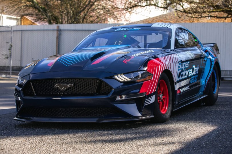 Ford Mustang Super Cobra Jet 1800又創造了另一項世界紀錄