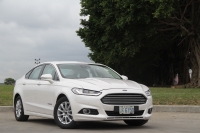 駕馭歐系大型房車快感，Ford Mondeo Hybrid不但綠能且科技配備滿檔出擊