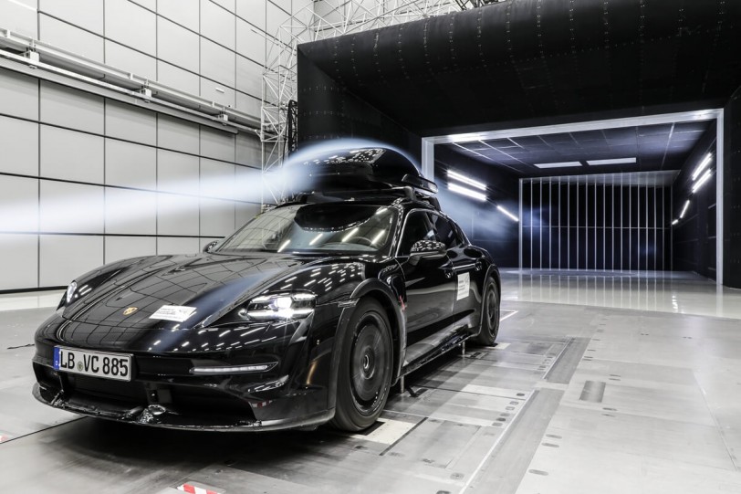Porsche推出Taycan車系專用的車頂行李廂 可允許最高200 km/h行駛