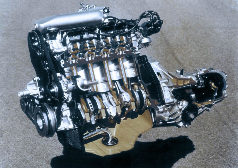 Audi 直列五缸引擎40周年紀念，完美演繹高效動力