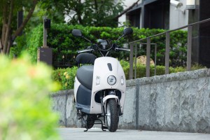 eMOVING新春報喜 全車系購車金翻倍送 領先業界免振興券付$5,000折$10,000