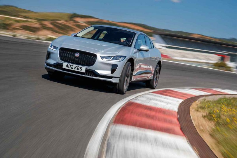 JAGUAR I-PACE 純電跑車型SUV 榮獲德國權威金舵獎「全球最佳中型SUV」肯定