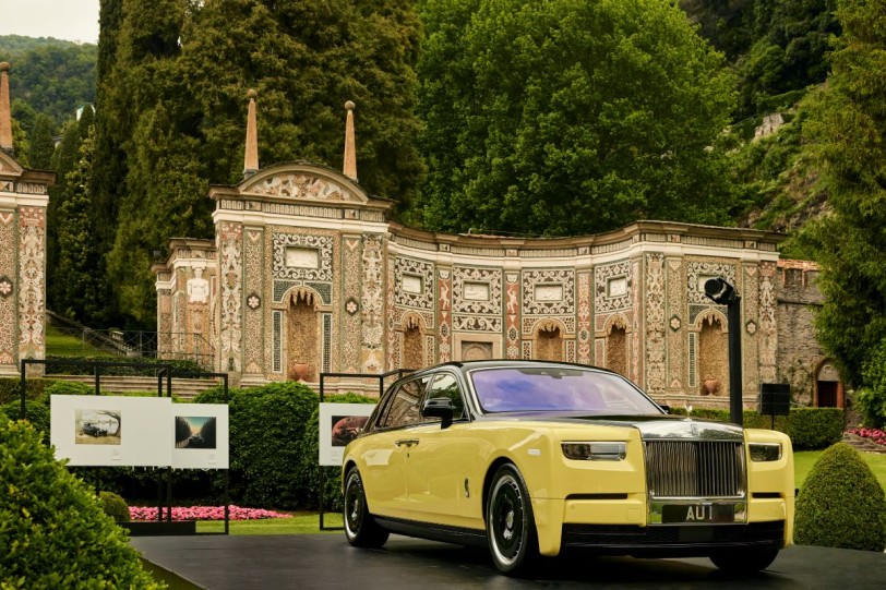 Rolls-Royce Phantom Goldfinger首次公開亮相，慶祝Phantom推出100週年並致敬007