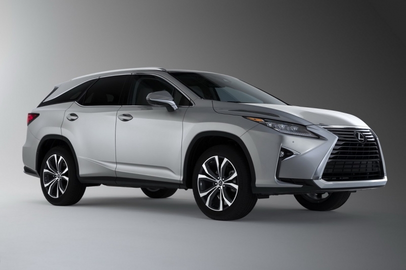 軸距不變、帥氣依舊的三排座 SUV 降臨，Lexus RX L 加長110mm 洛杉磯車展亮相