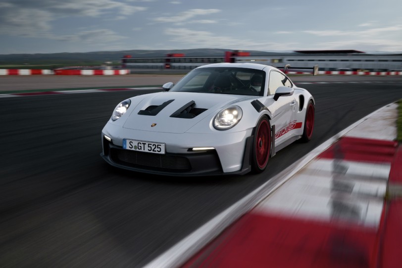 擁有智慧空氣力學的高性能跑車  只為性能而生：全新Porsche 911 GT3 RS   