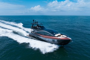 與台灣嘉鴻遊艇集團合作，Lexus開始海外銷售LY 680豪華遊艇