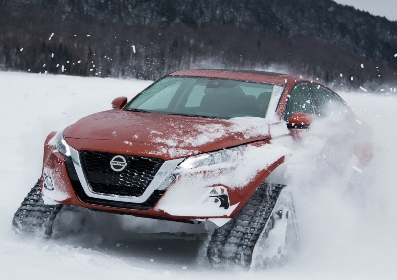轎車也可以這樣玩雪！Nissan Altima-te AWD概念車重裝履帶上陣