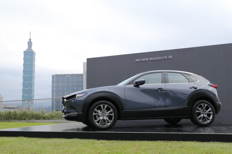 Mazda新世代跨界休旅 CX-30讓你的人生更進階