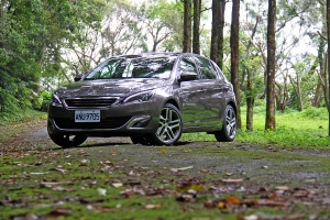 汽油動力終到來，渦輪山獅Peugeot 308 Allure+