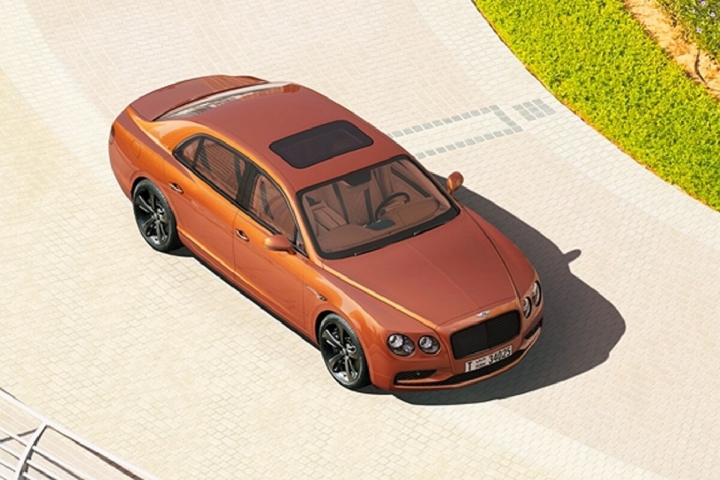 Bentley再現氣勢恢巨集的百億圖元級巨幅汽車畫卷：以極致細節之美彰顯磅礴壯闊之勢
