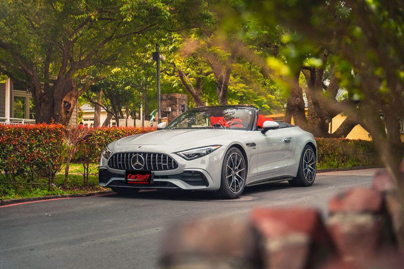 當走行的優雅蛻變成跑格健將，2023 Mercedes-AMG SL43