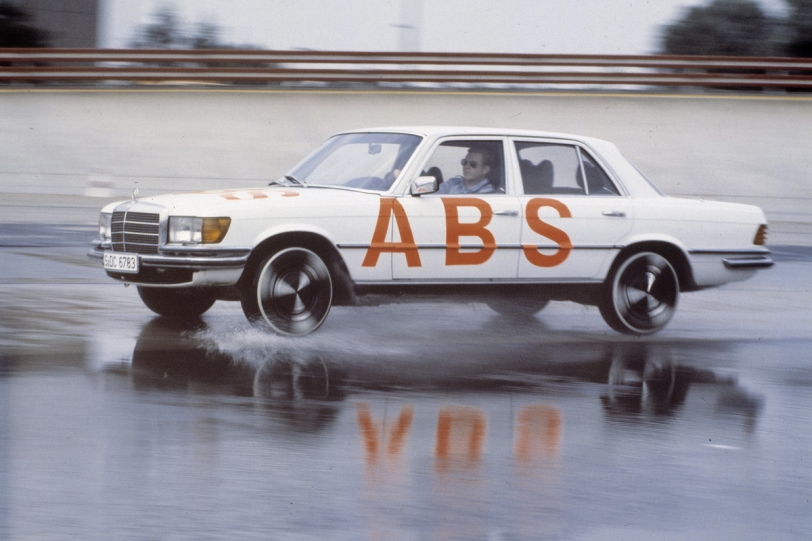 ABS問世40周年，但你知道ABS是誰發明的，又是哪輛車首先搭載呢？
