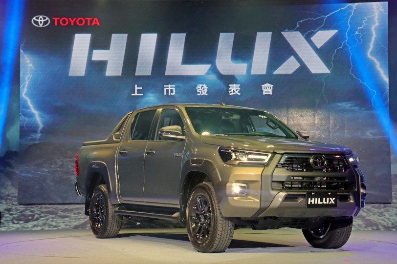 售價 145 萬單一規格，Toyota Hilux 二度小改款全面升級在台發表