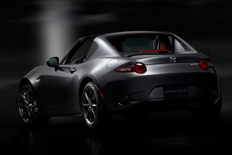 12秒化身上空美人，Mazda MX-5 RF動畫揭密