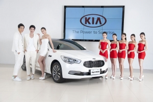 2016台北新車大展，KIA韓風名模詮釋首度登台明星車款