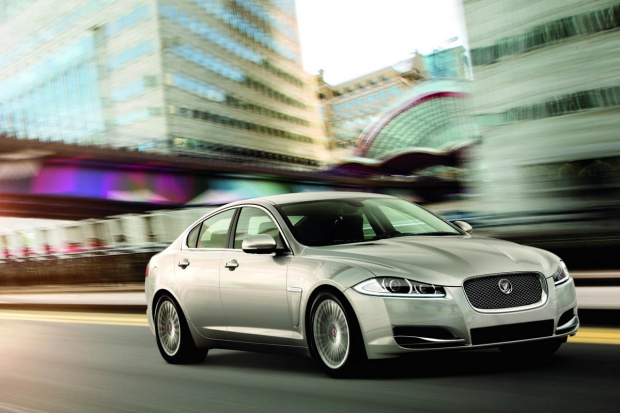 Jaguar正14年式 XF,全車系218萬元起「驚艷擁豹專案」即刻入主