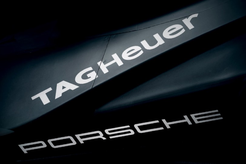 TAG Heuer泰格豪雅擔任Porsche電動方程式車隊冠名計時夥伴
