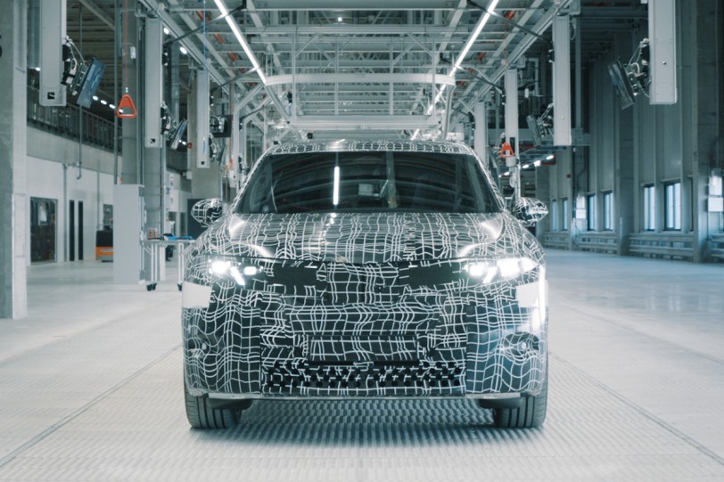 BMW首批Neue Klasse預生產測試車下線