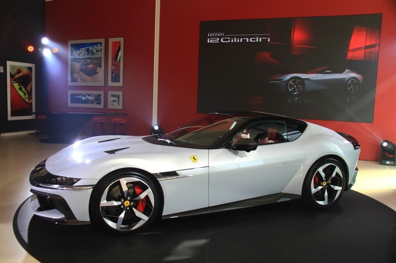 精確、肌肉、感性12缸交響樂新章節登台演出！Ferrari 12Cilindri正式上市