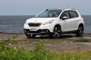 三缸渦輪搶先搭載，試駕Peugeot 2008 PureTech 1.2L Grip Control