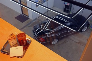 洗車不再無聊、而是可以擁有自己的放鬆時刻，KeePer PRO SHOP × CAFE!N 台中北屯店跨界合作體驗！