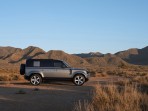 JLR 全車系 9 月份限時推出 5 年安心禮遇購車優惠,5 年 0 利率分期財務方案輕鬆入主,再享升級 5 年原廠保固與 5 年原廠保養服務