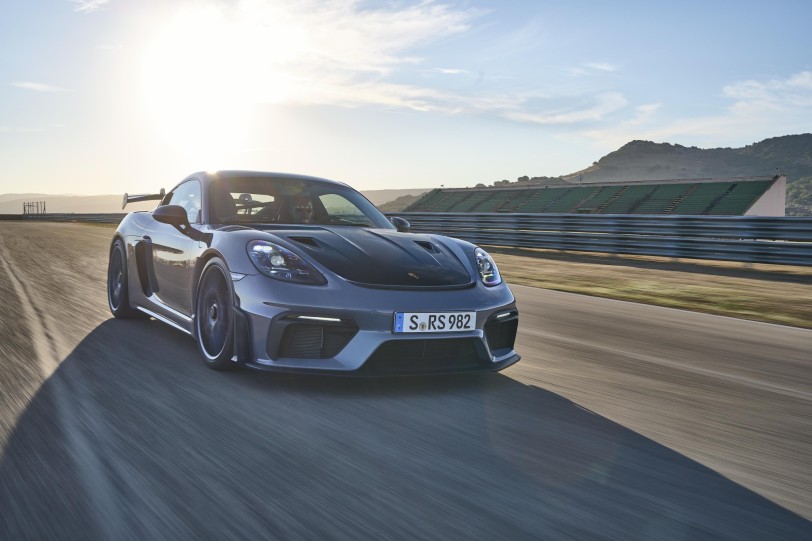 承襲賽車基因、為極致操駕樂趣而生的中置引擎跑車  全新 Porsche 718 Cayman GT4 RS 首度在台亮相