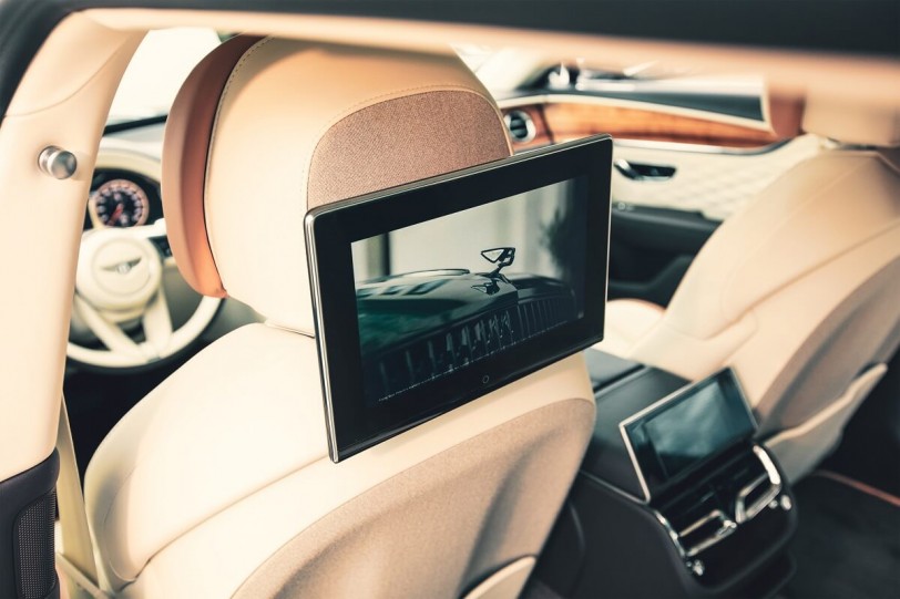 Bentley推出Flying Spur與Bentayga全新後座娛樂訊息系統 可在車上盡情使用Netflix