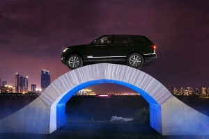 Range Rover以紙為橋 跨越45年豐厚底蘊與風華