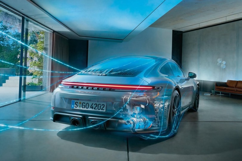 持續創新和獨特傳承:Porsche 911的驅動技術